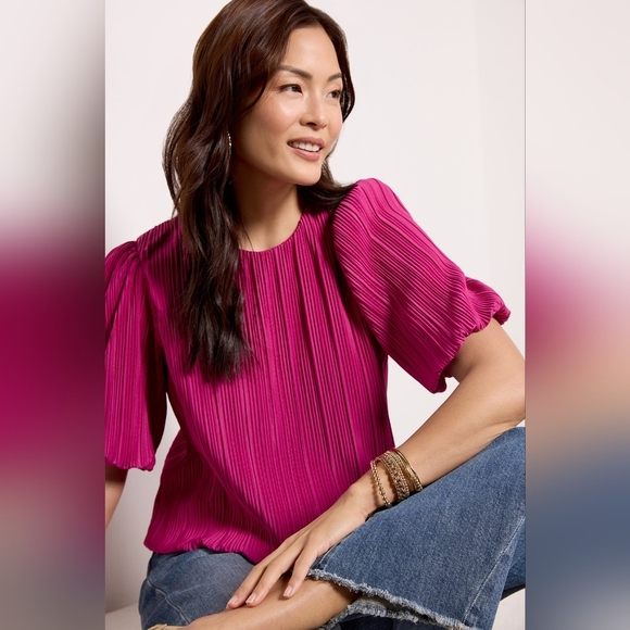 Evereve Fuschia Pink Plisse Puff Sleeve Crewneck Relaxed Bexley Top - Picture 5 of 10